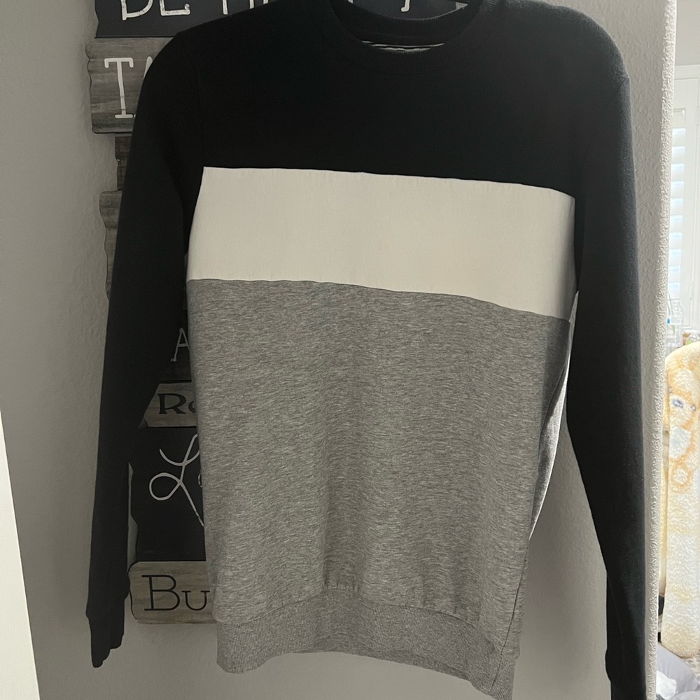 Denim&Flower Crew neck sweater size